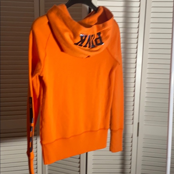 Pink - Picture 3 of 6